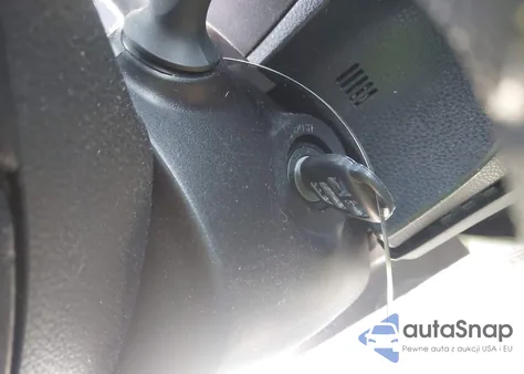 2014 Toyota Corolla Le Eco z USA, uszkodzony, nr VIN 2T1BPRHE3EC118713